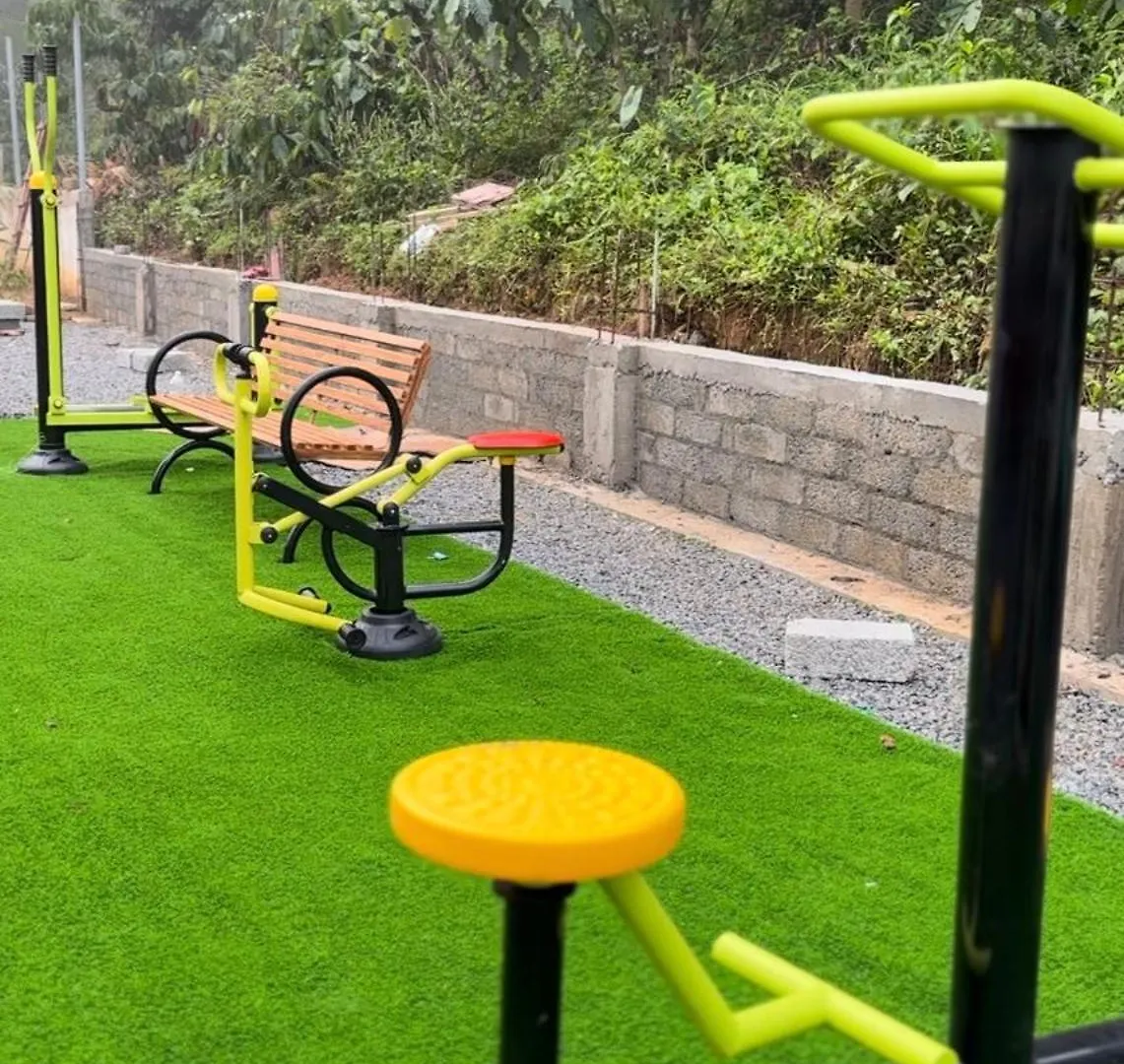 Ξενοδοχείο με διαμερίσματα Aj Wayanad Suites Kalpetta